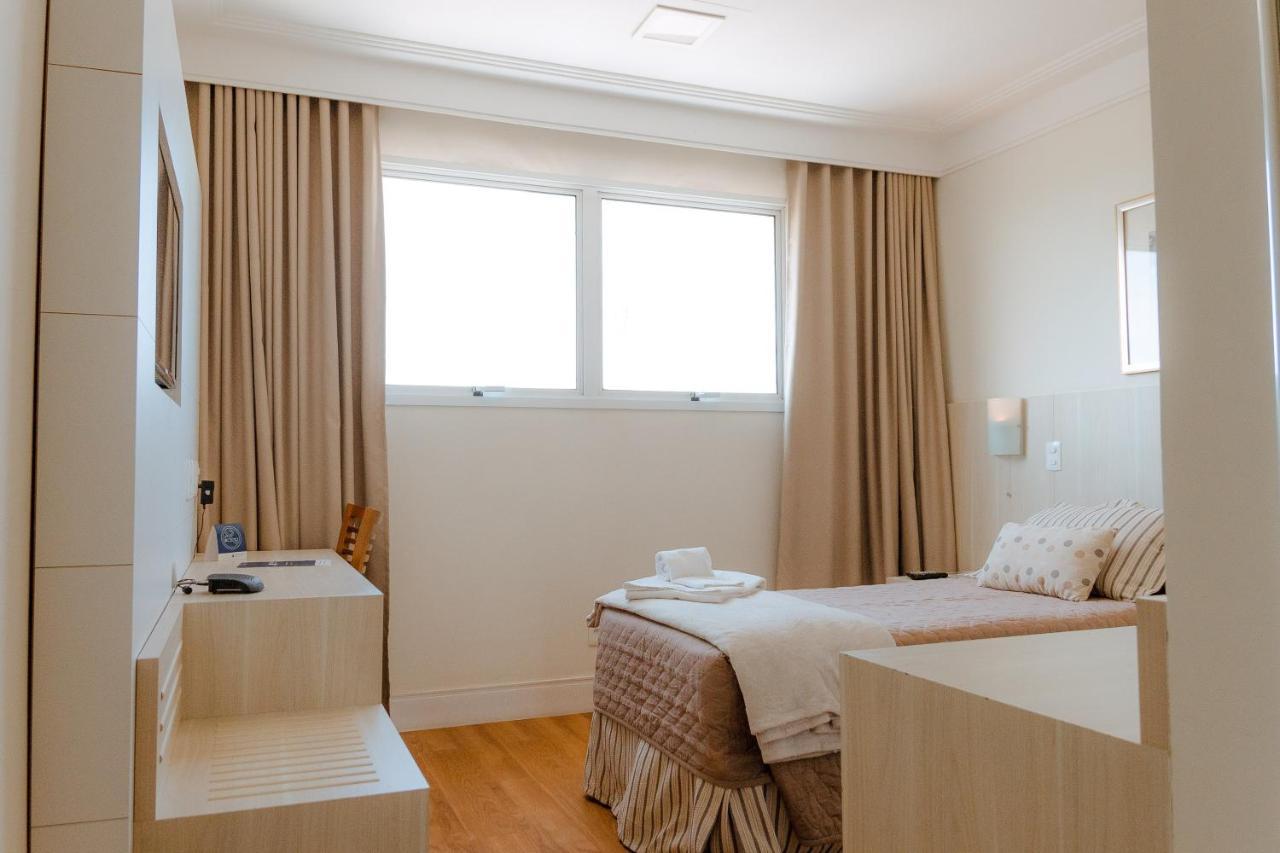 Porto Feliz Executive Hotel エクステリア 写真