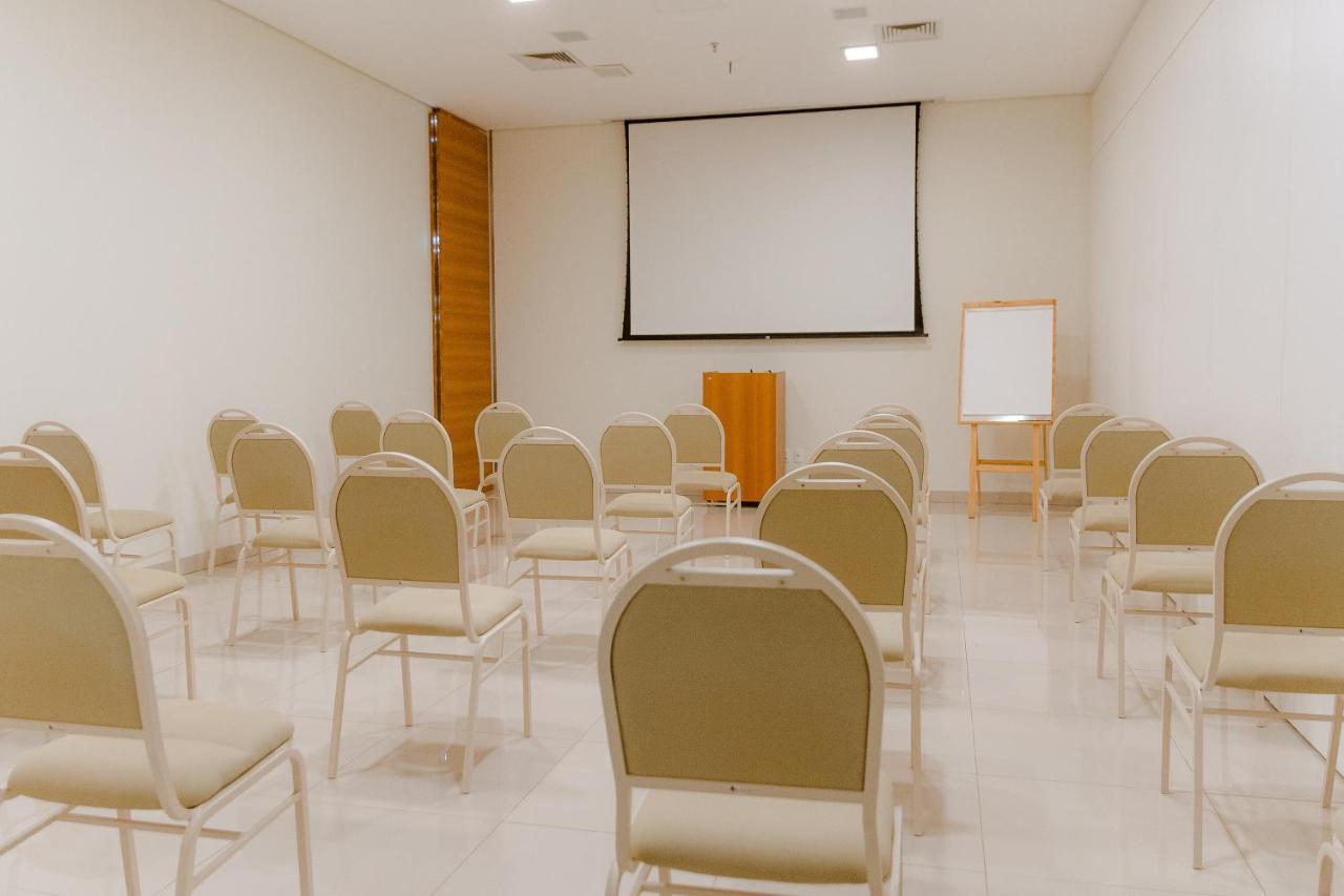 Porto Feliz Executive Hotel エクステリア 写真