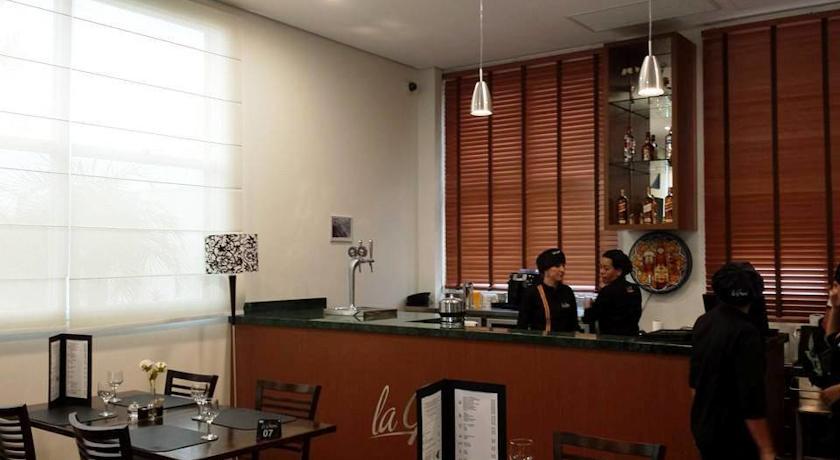 Porto Feliz Executive Hotel エクステリア 写真